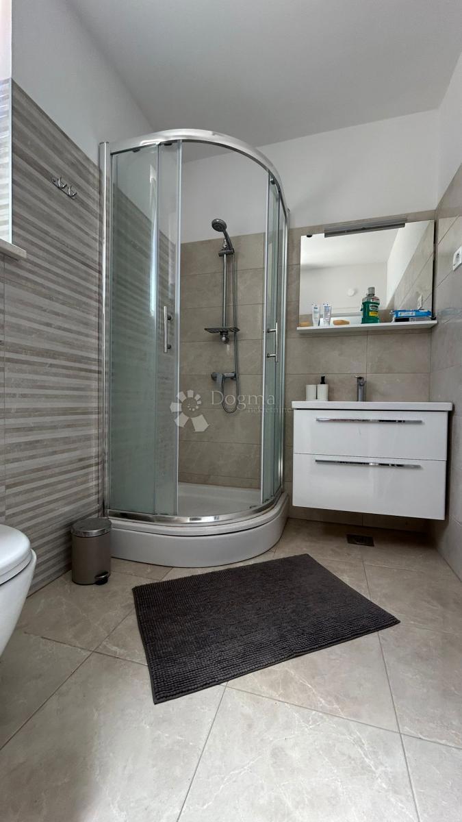 Hiša Vodnjan, 149,79m2