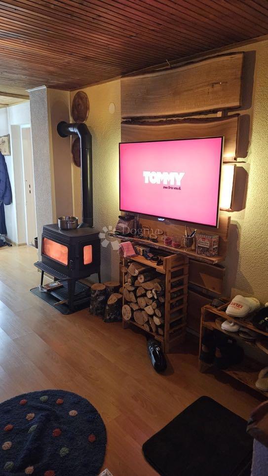 Hiša Studenci, Perušić, 90m2