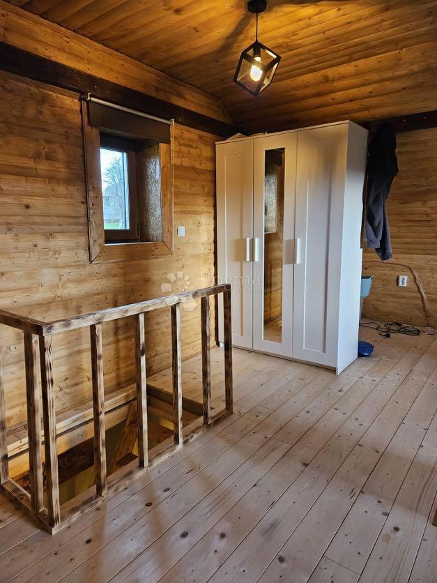 Hiša Studenci, Perušić, 90m2