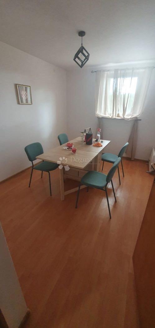 Hiša Studenci, Perušić, 90m2