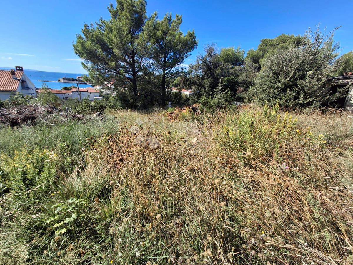 Zazidljivo zemljišče Banjol, Rab, 815m2