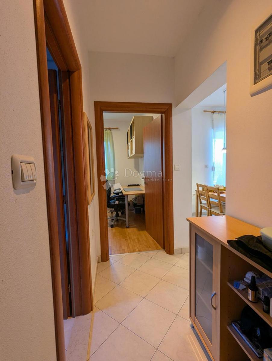 Stanovanje Labin, 65m2