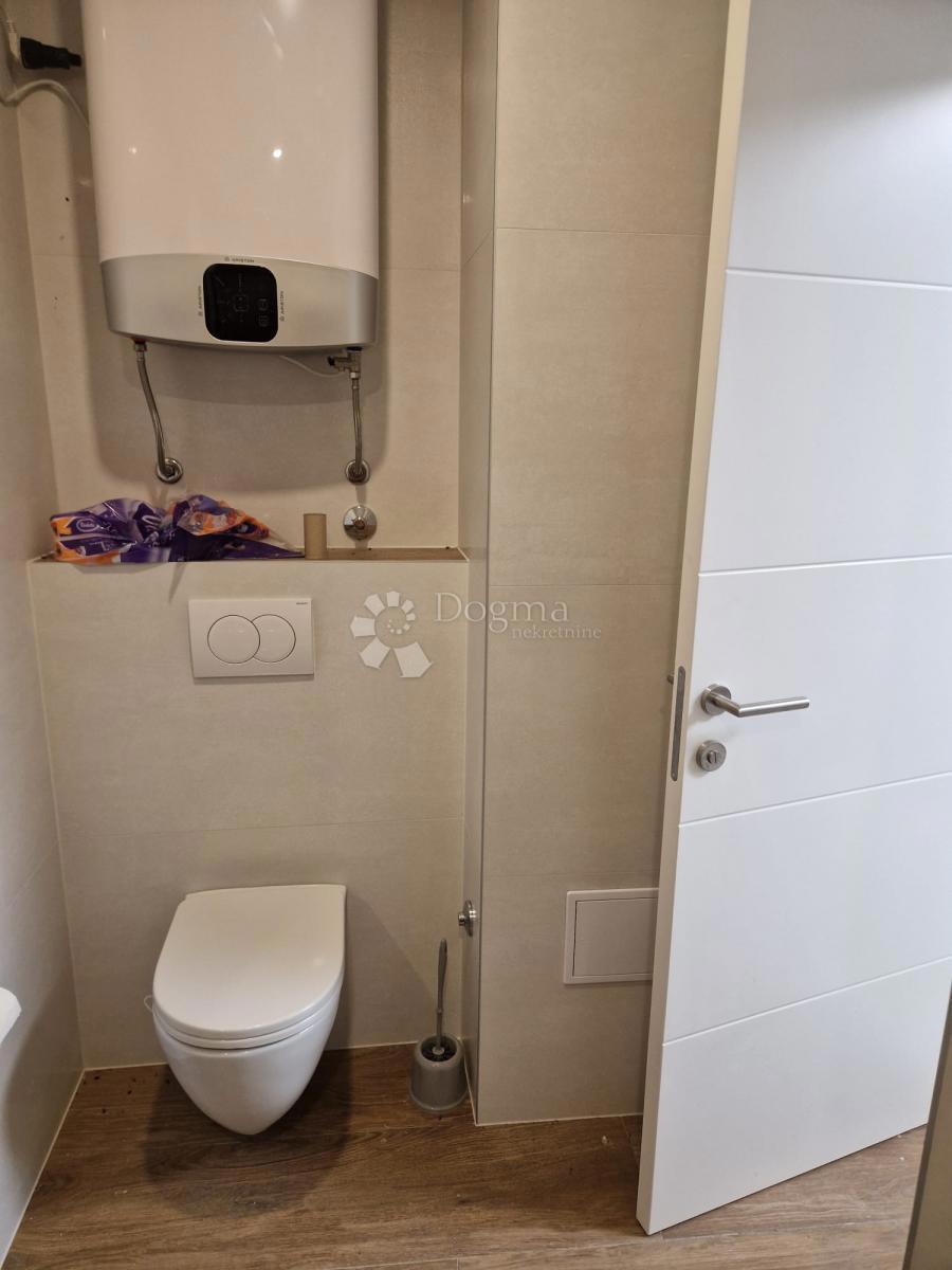 Poslovni prostor Mertojak, Split, 25,60m2