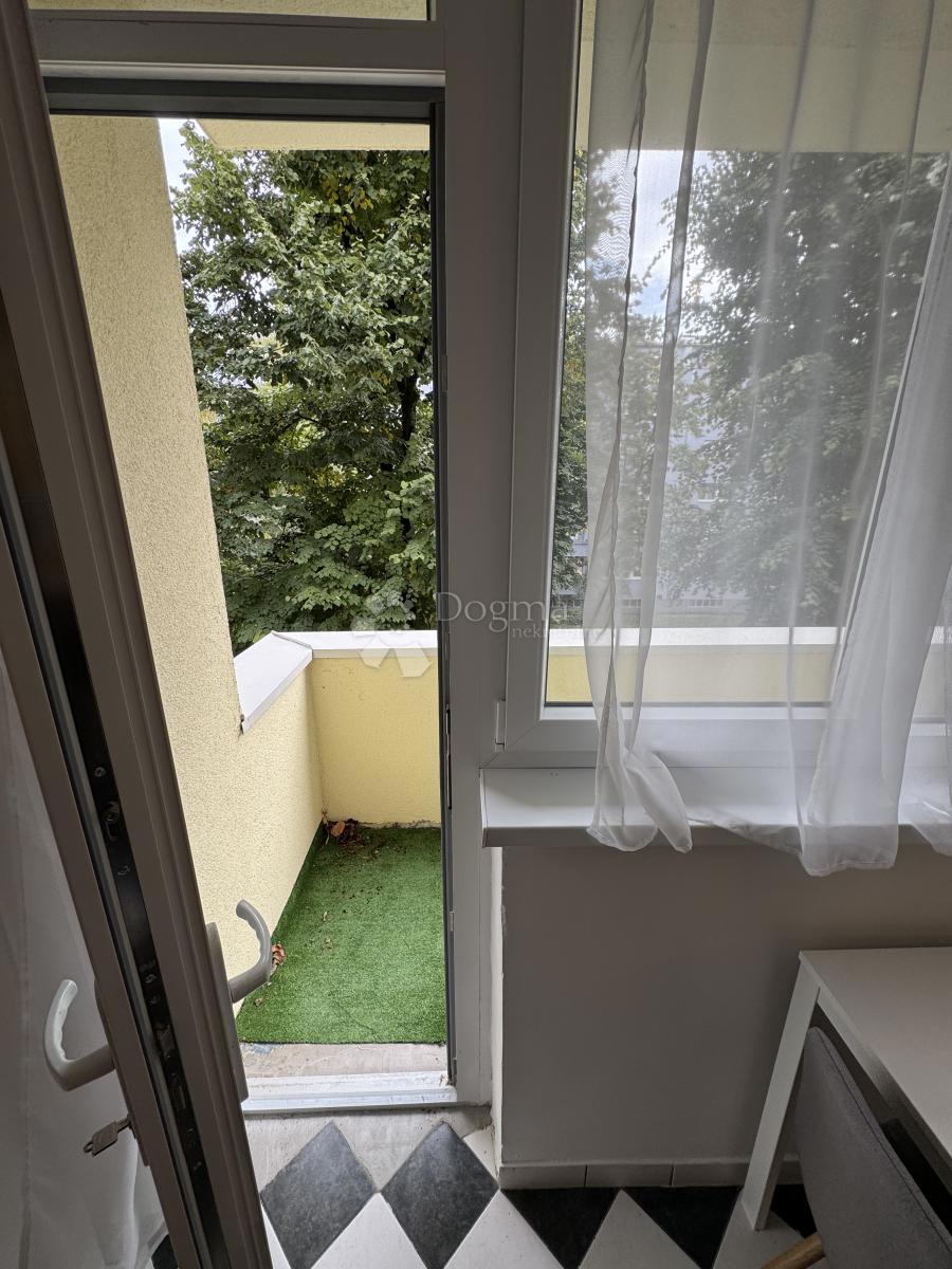 VRHUNSKA LOKACIJA - VRHUNSKA PRILOŽNOST 