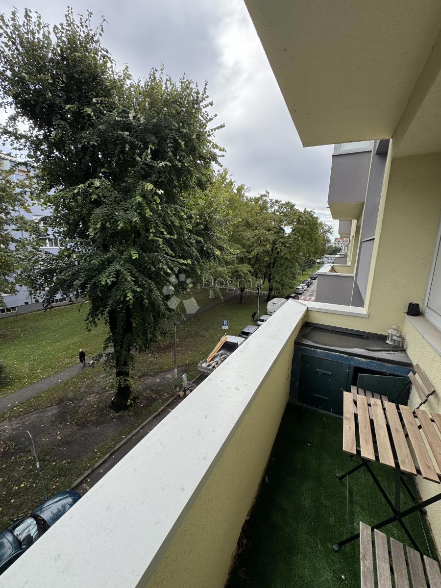 VRHUNSKA LOKACIJA - VRHUNSKA PRILOŽNOST 