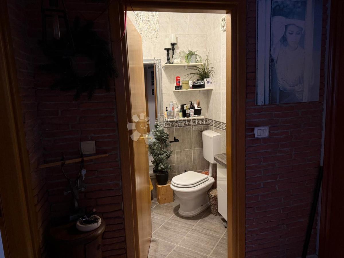 Stanovanje Centar, Pula, 41m2