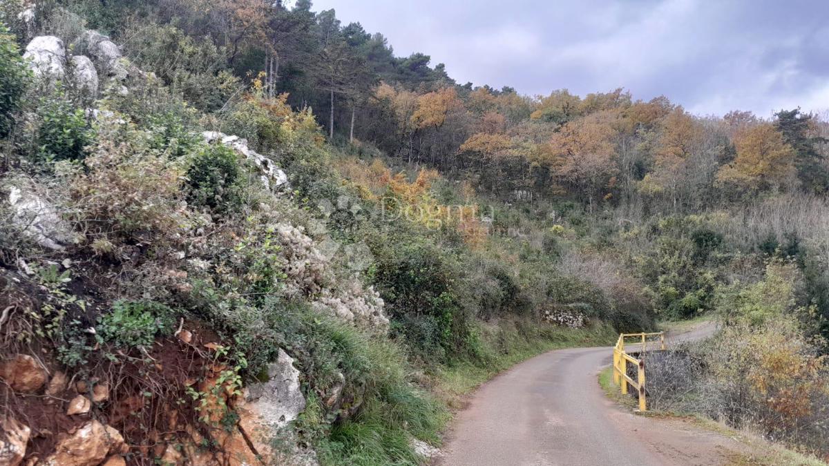 Zazidljivo zemljišče Lovran, 700m2