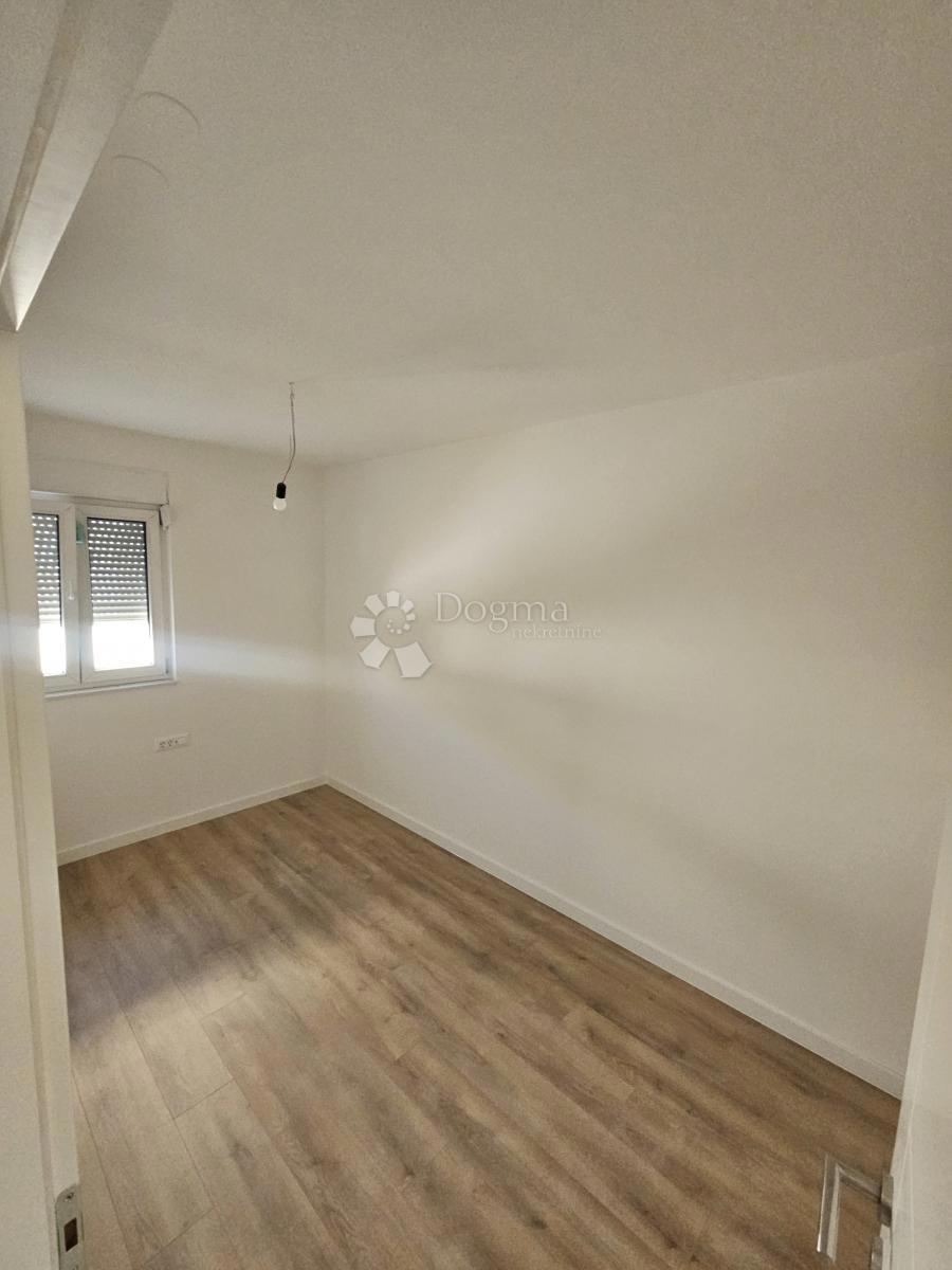 Stanovanje Kaštel Sućurac, Kaštela, 59m2