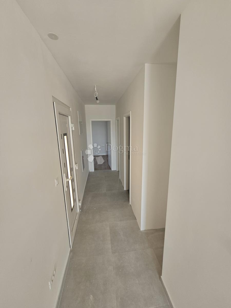 Stanovanje Kaštel Sućurac, Kaštela, 59m2
