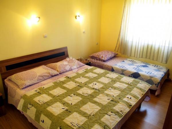 Hiša Ugljan, Preko, 92m2