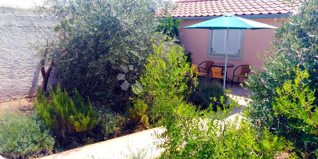 Hiša Ugljan, Preko, 92m2