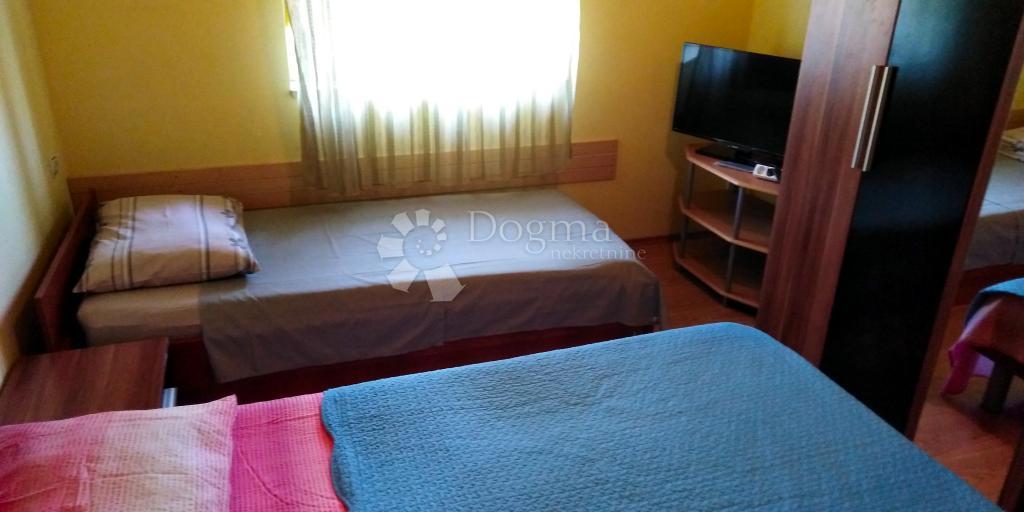 Hiša Ugljan, Preko, 92m2