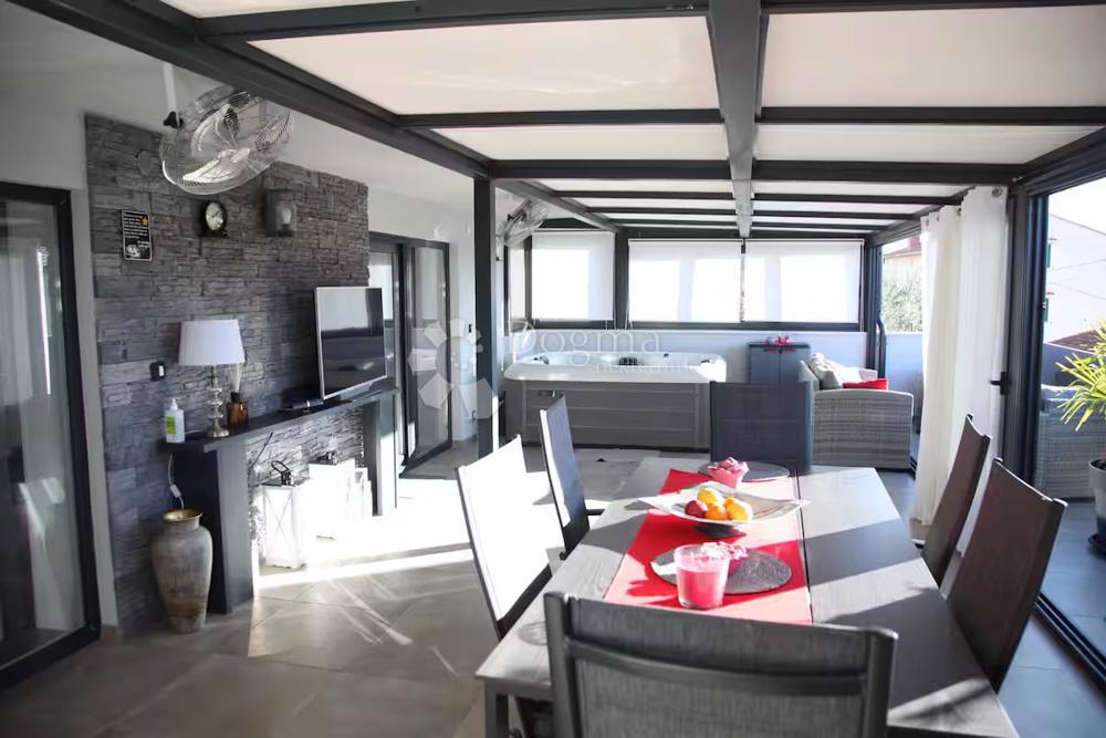 Stanovanje Crnica, Šibenik, 143m2