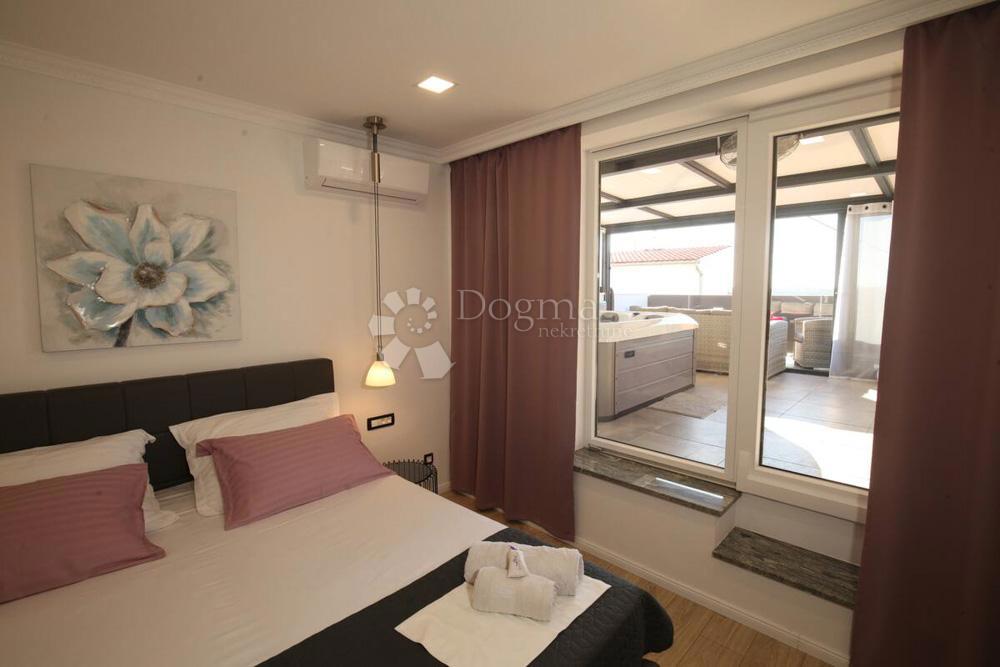 Stanovanje Crnica, Šibenik, 143m2