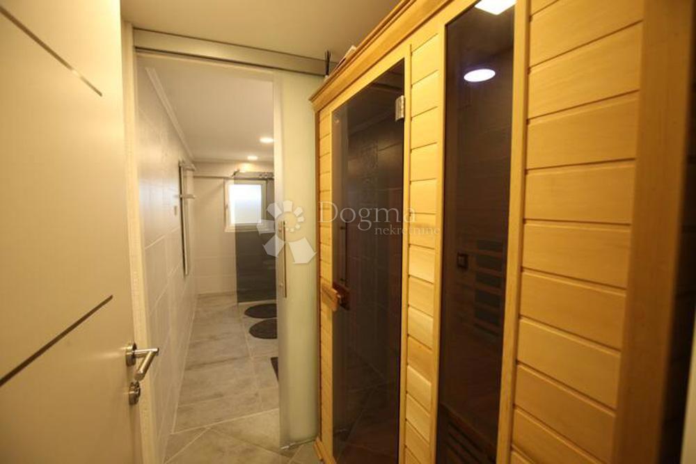 Stanovanje Crnica, Šibenik, 143m2