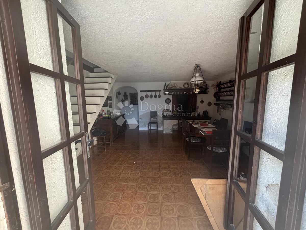 Hiša Valun, Cres, 105m2