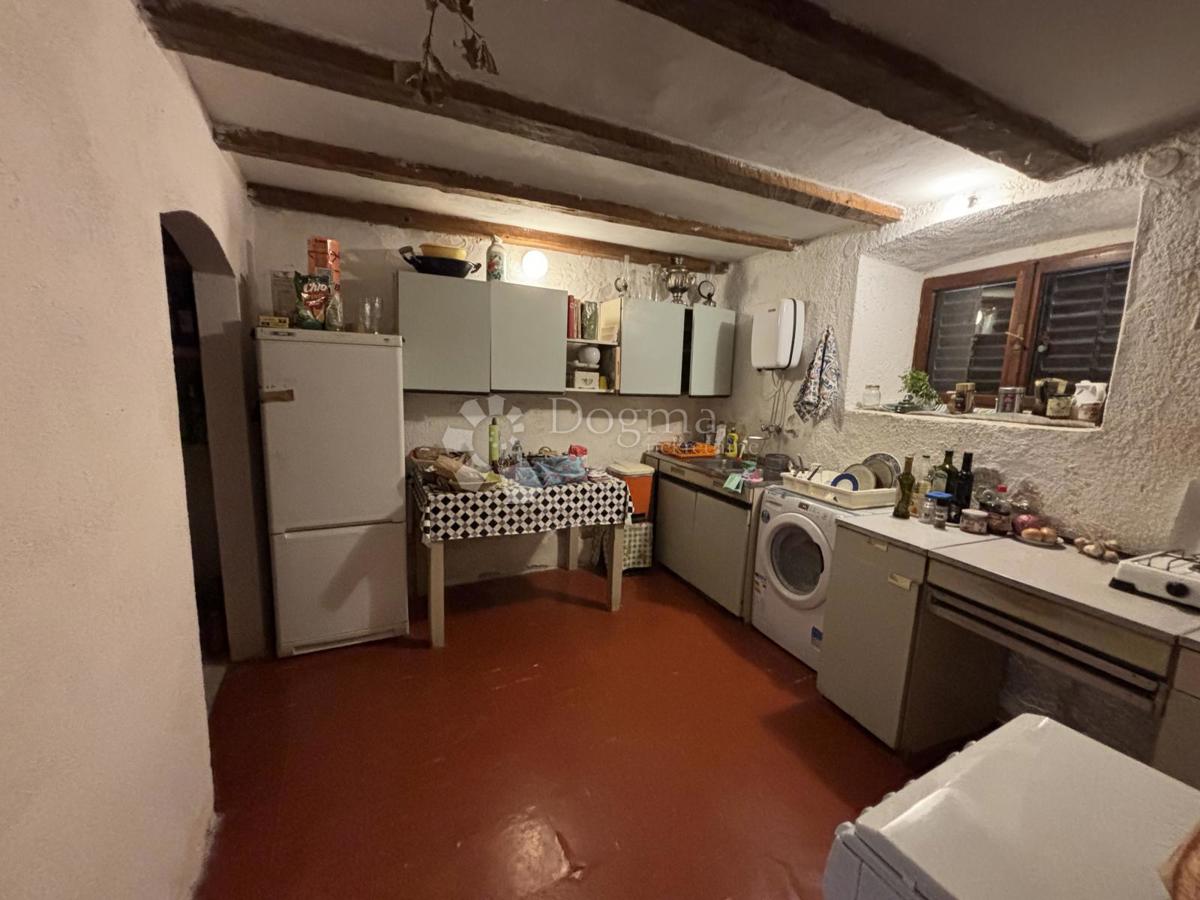 Hiša Valun, Cres, 105m2