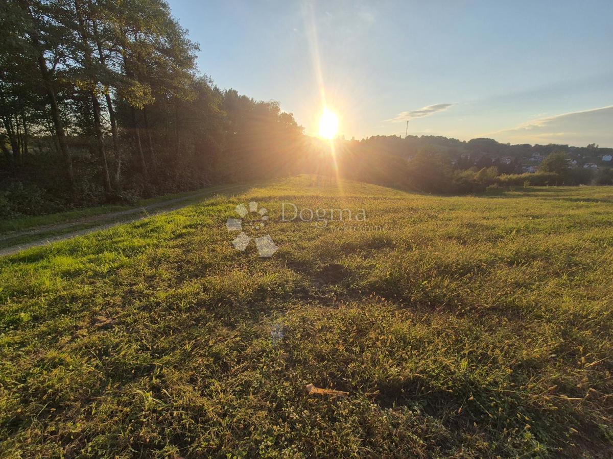Zazidljivo zemljišče Strmec Stubički, Stubičke Toplice, 3.327m2