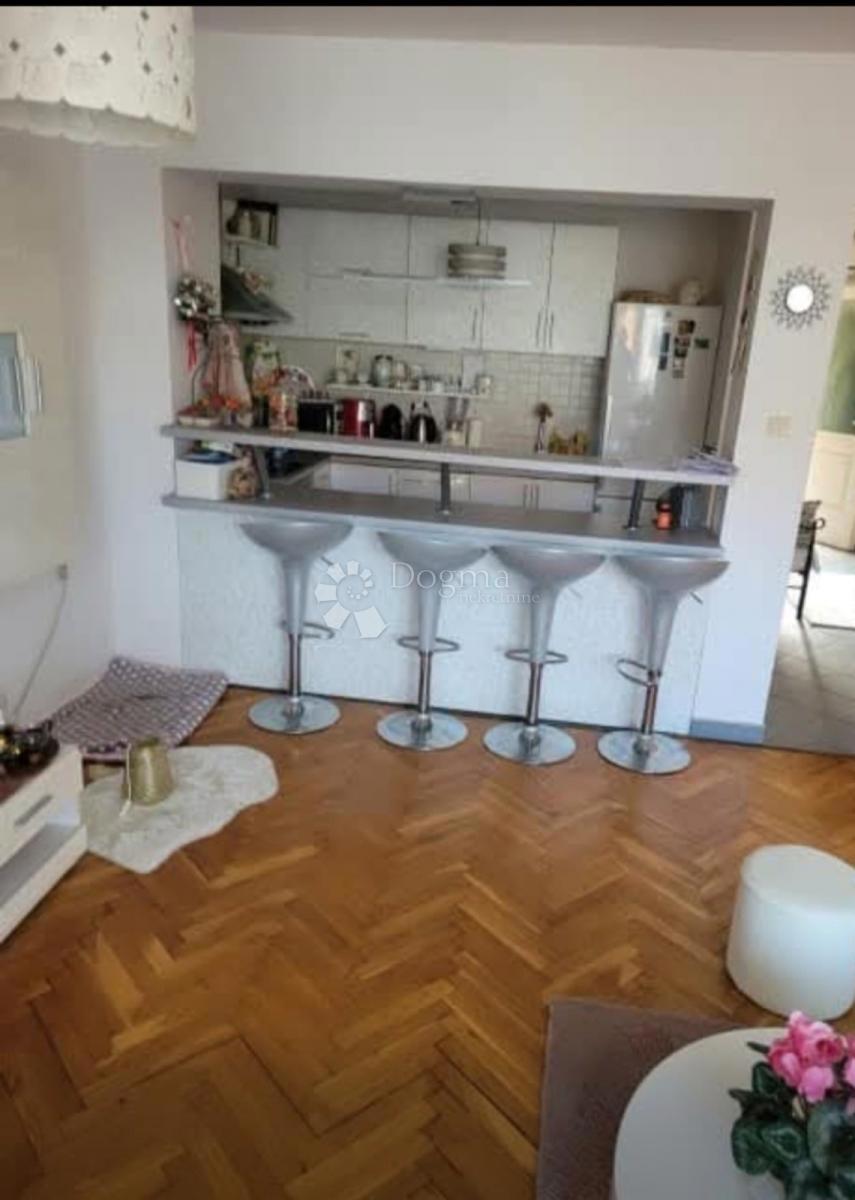 Hiša Gornji grad / Centar, Osijek, 210,99m2