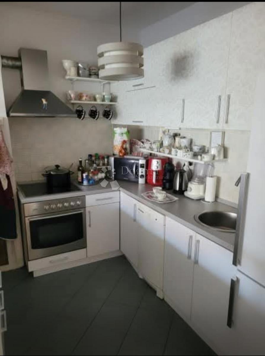 Hiša Gornji grad / Centar, Osijek, 210,99m2