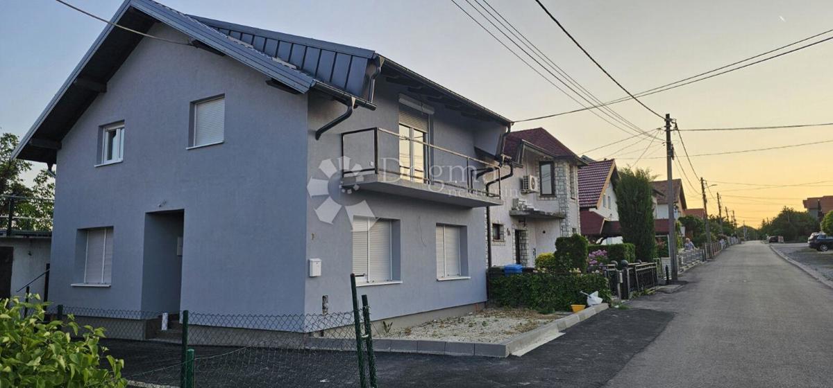 Hiša Brdovec, 165m2