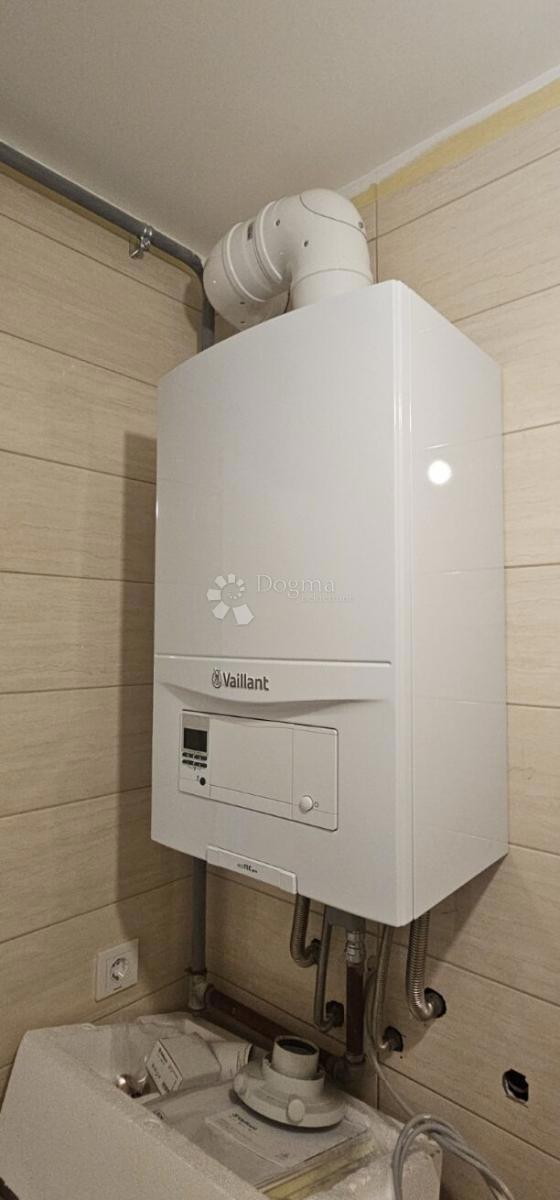 Hiša Brdovec, 165m2