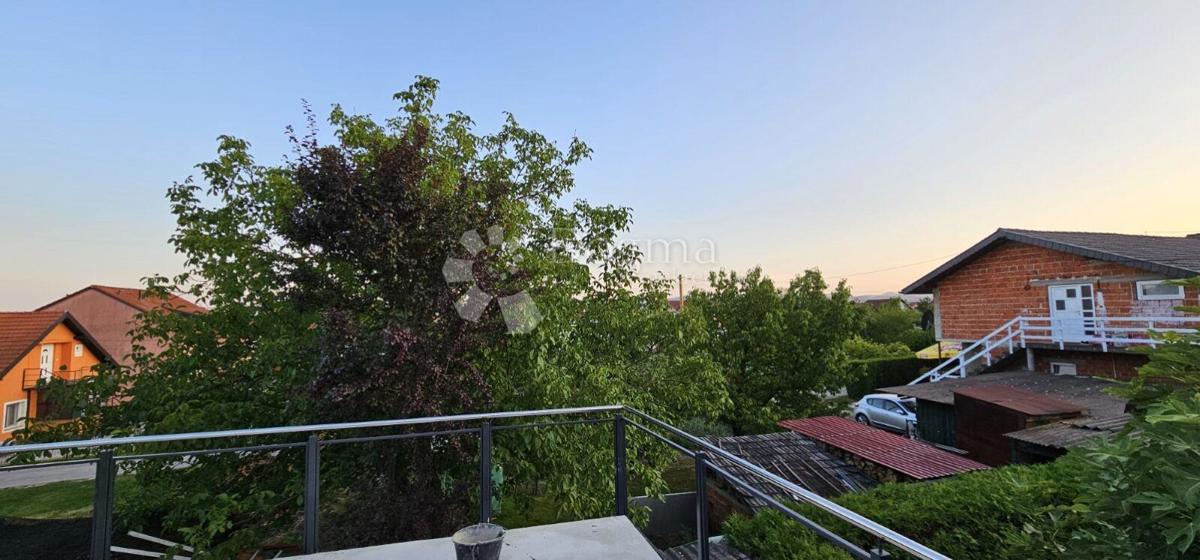 Hiša Brdovec, 165m2