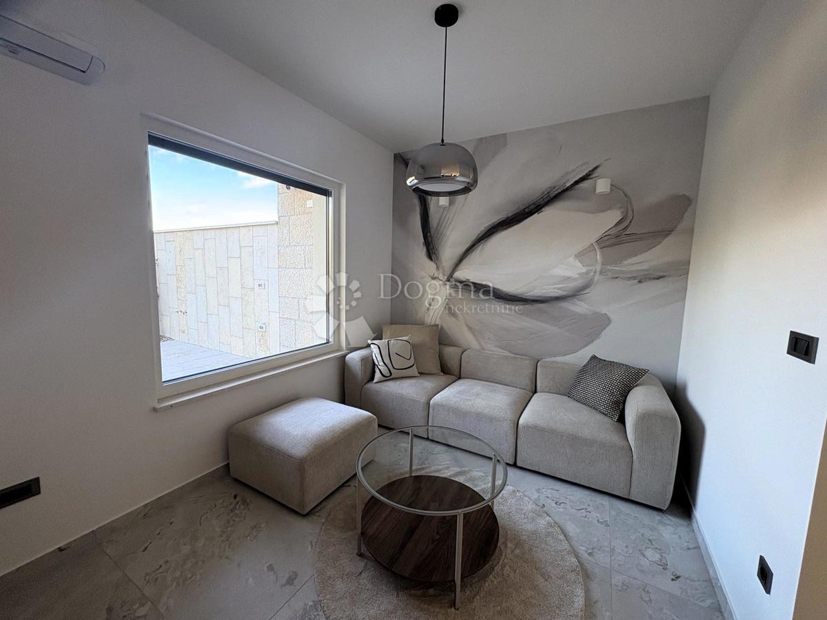 Hiša Malinska, Malinska-Dubašnica, 111m2