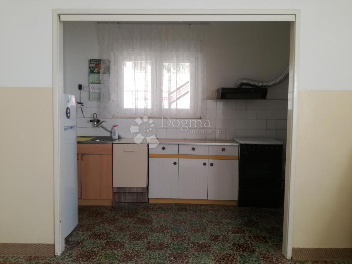 Stanovanje Varoš, Šibenik, 109m2