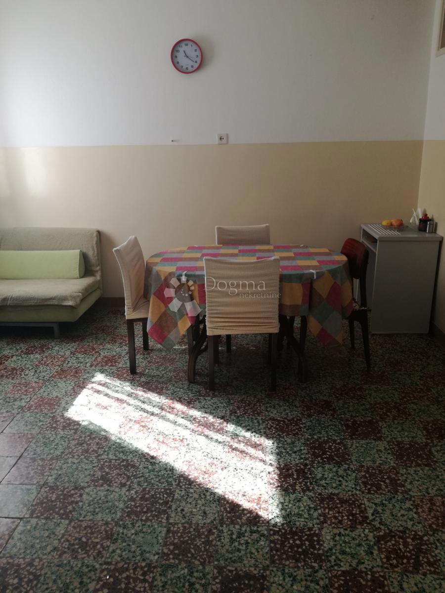 Stanovanje Varoš, Šibenik, 109m2