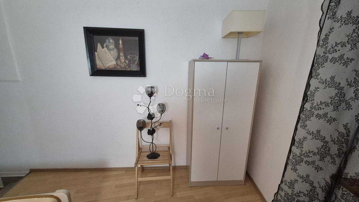 Stanovanje v bližini Ekonomske fakultete v Pulju, površine 67,2 m2 z uporabnim dovoljenjem