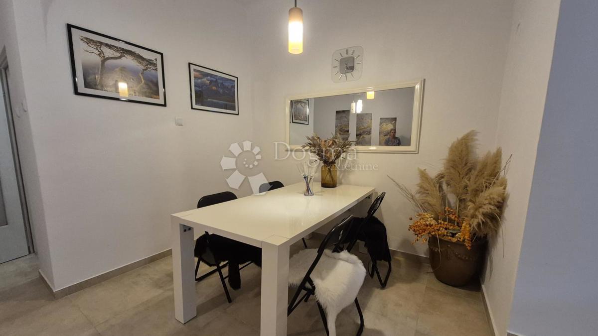 Stanovanje v bližini Ekonomske fakultete v Pulju, površine 67,2 m2 z uporabnim dovoljenjem