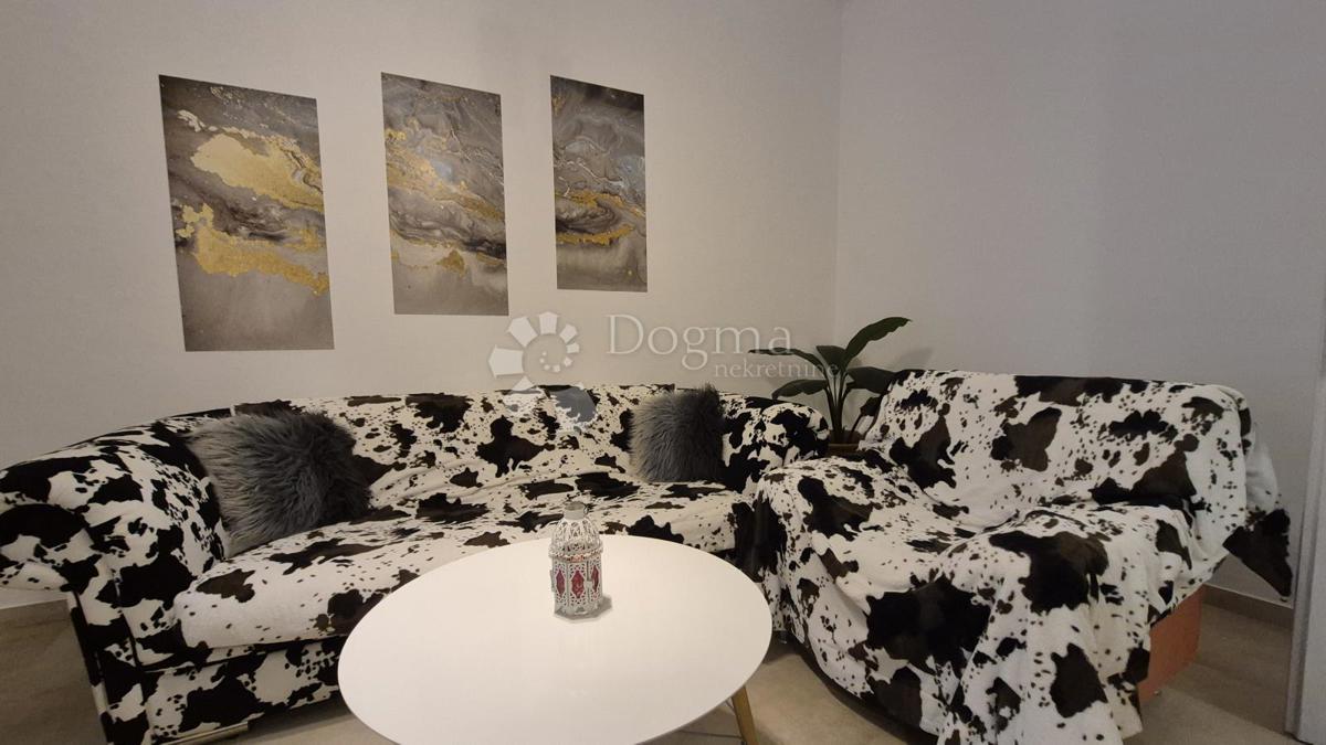 Stanovanje v bližini Ekonomske fakultete v Pulju, površine 67,2 m2 z uporabnim dovoljenjem