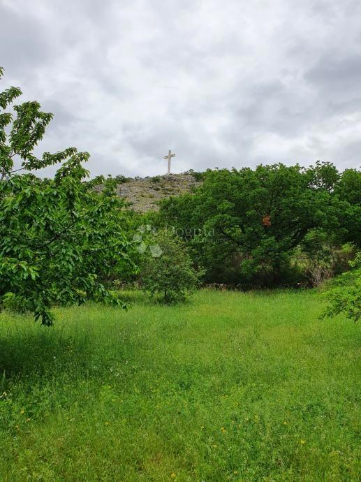 Zazidljivo zemljišče Katuni, Šestanovac, 920m2