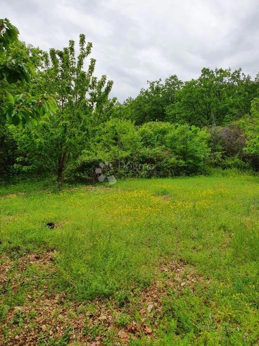 Zazidljivo zemljišče Katuni, Šestanovac, 920m2