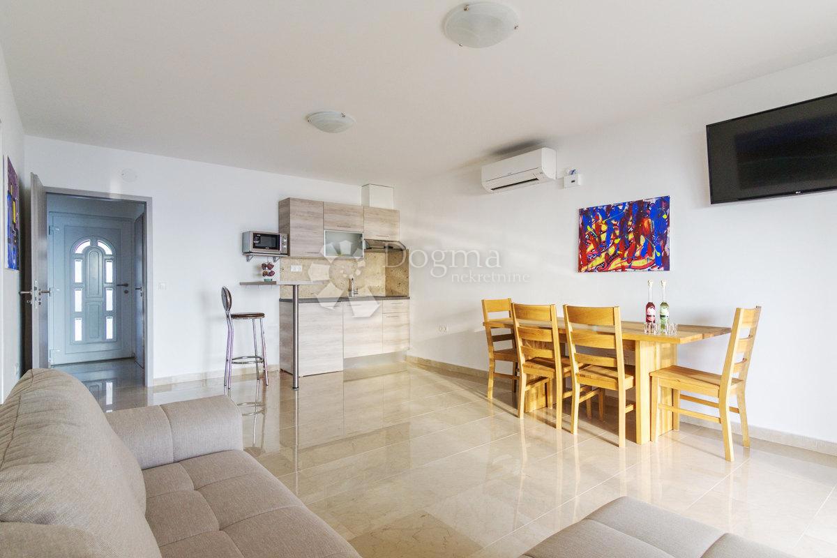 Hiša Rabac, Labin, 438m2