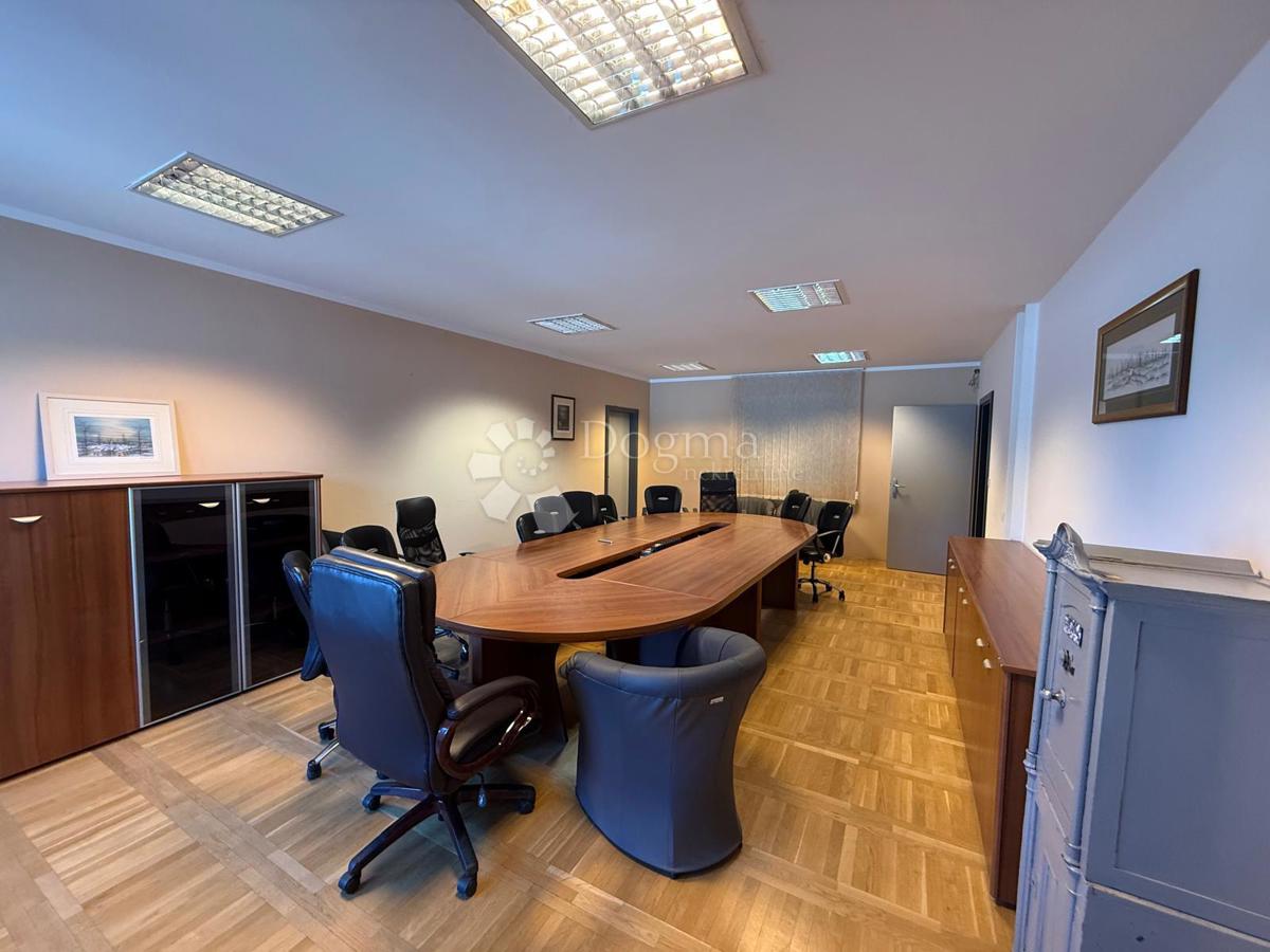 Poslovni prostor Centar, Varaždin, 260m2