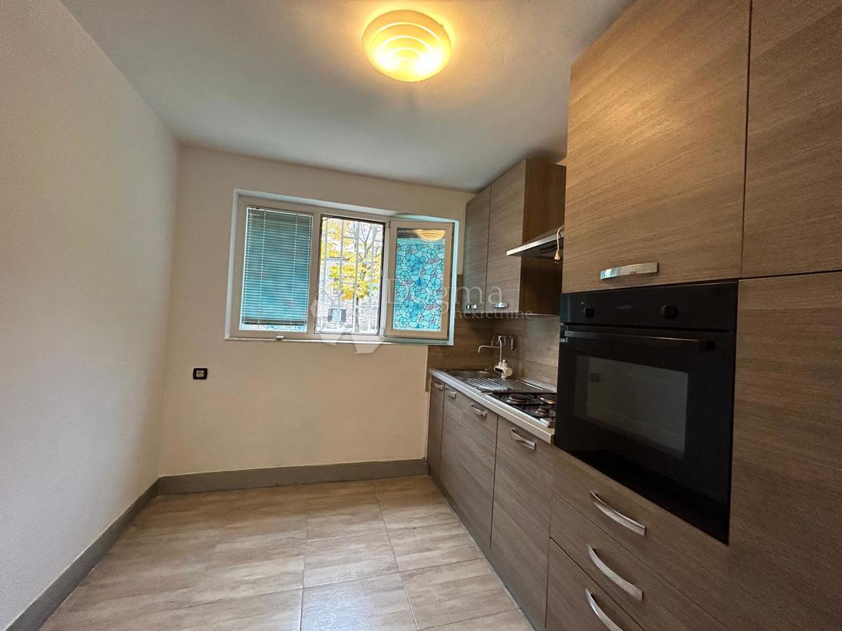 Prenovljeno stanovanje v središču Umaga