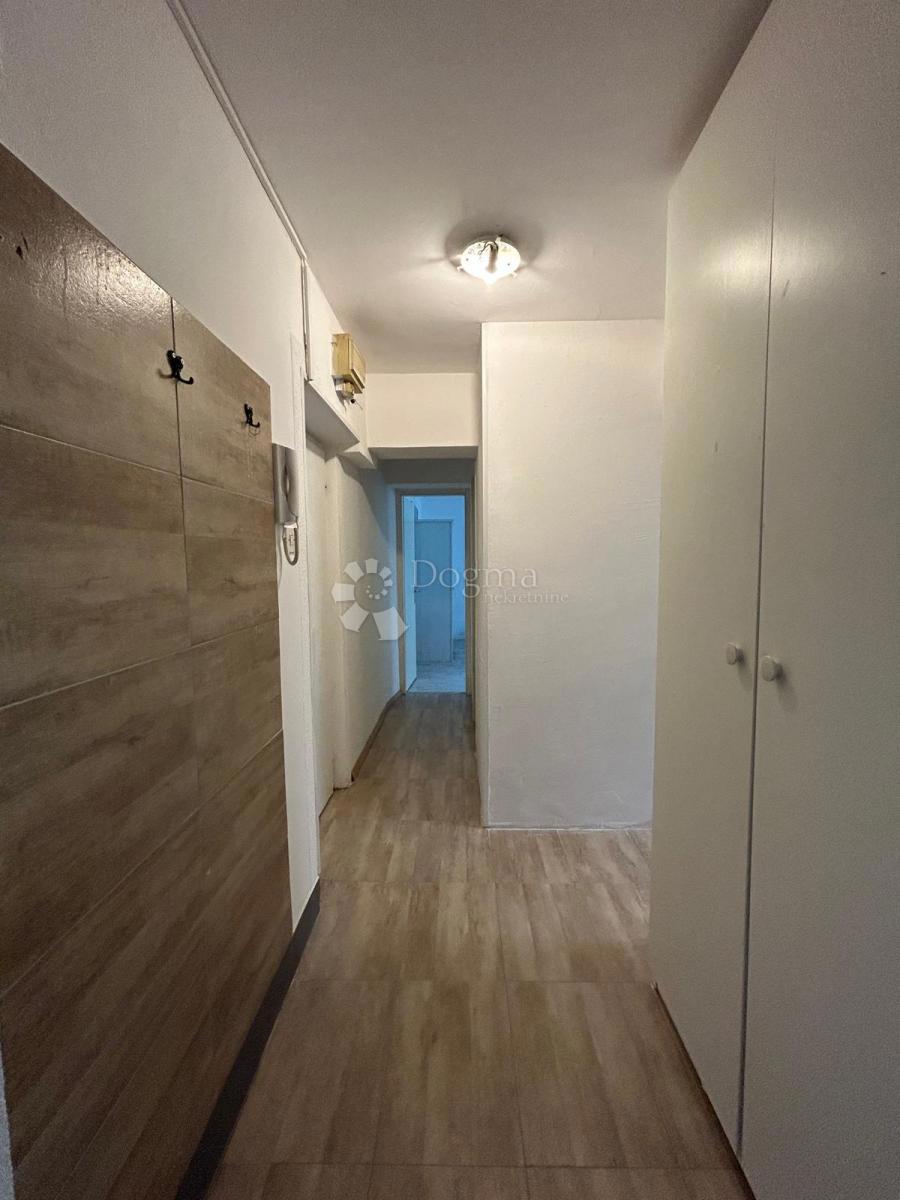 Prenovljeno stanovanje v središču Umaga