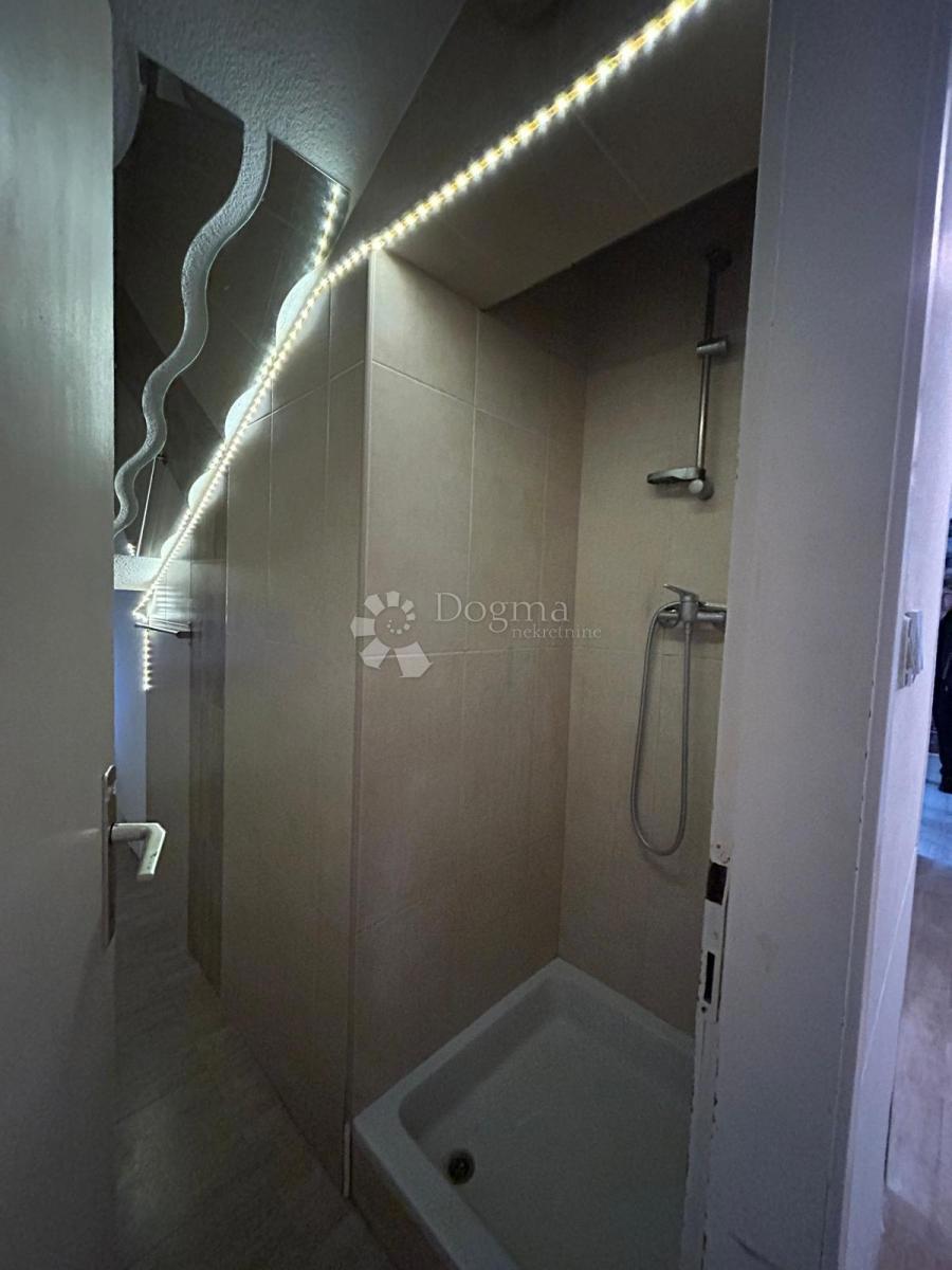 Prenovljeno stanovanje v središču Umaga