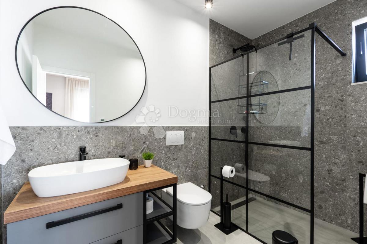 Hiša Mulo, Vrsi, 225m2