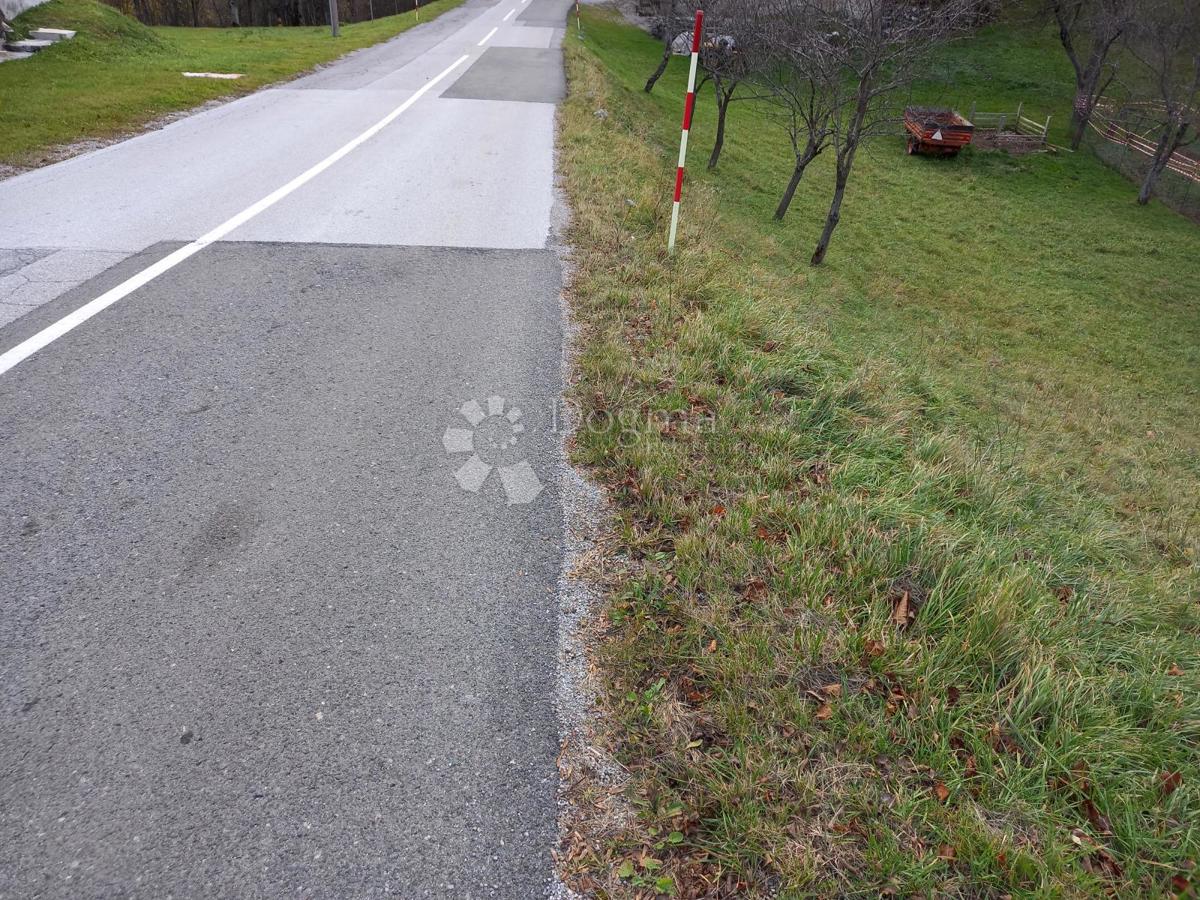 Zazidljivo zemljišče Stari Laz, Ravna Gora, 1.000m2