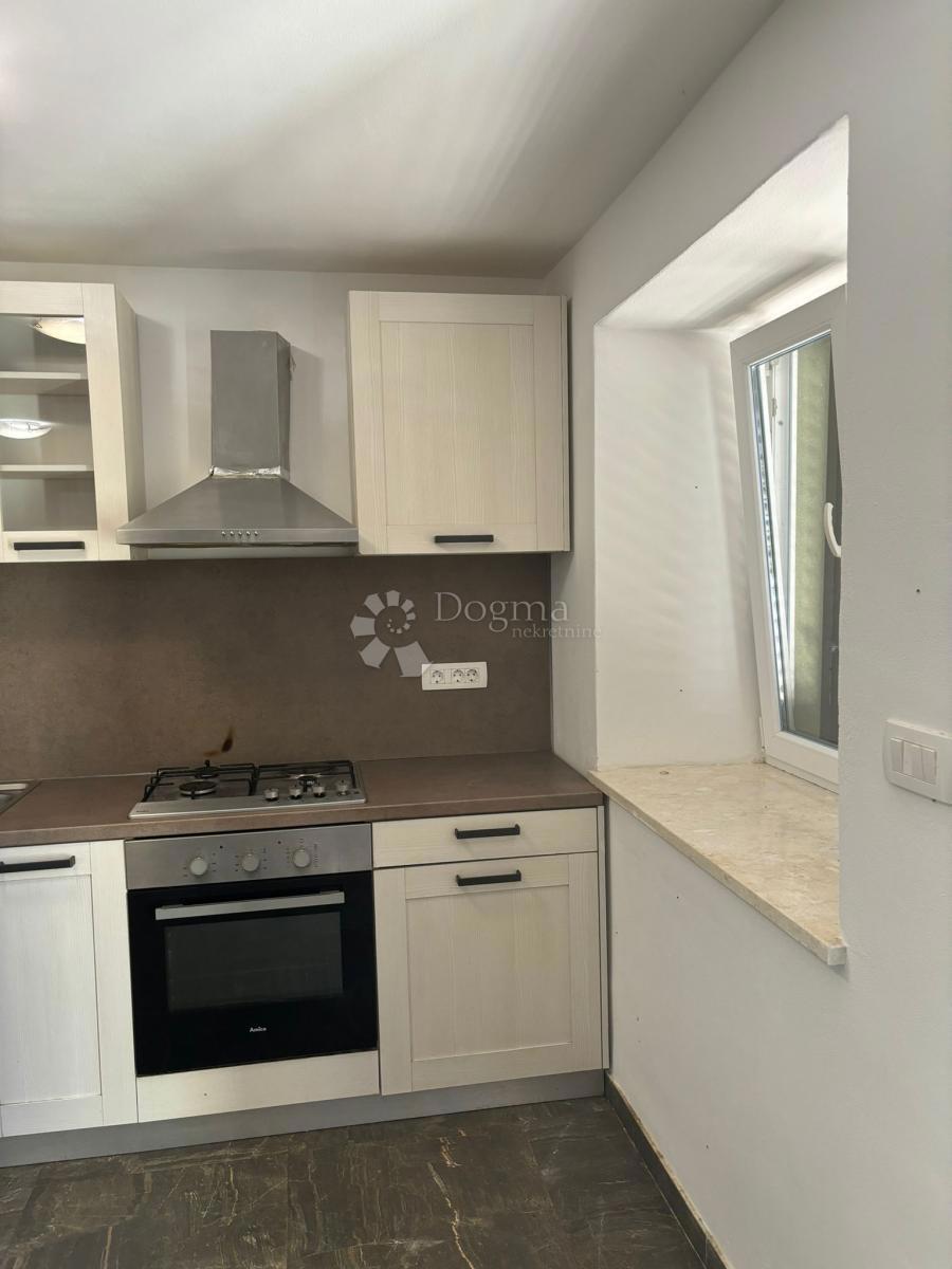 Hiša Bibići, Svetvinčenat, 160m2