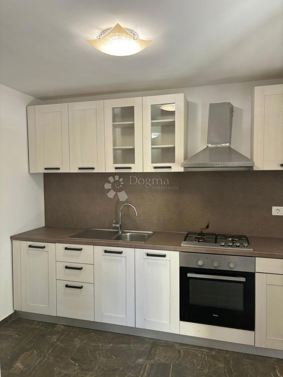 Hiša Bibići, Svetvinčenat, 160m2