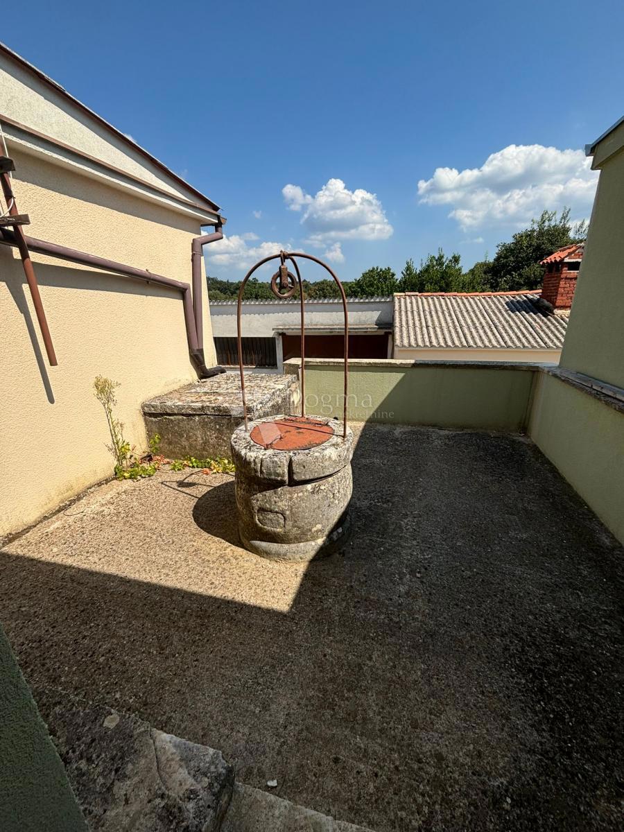 Hiša Bibići, Svetvinčenat, 160m2