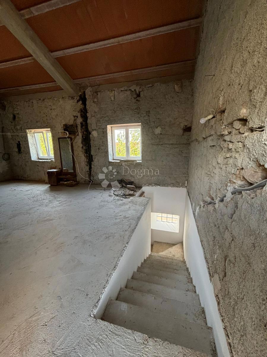 Hiša Bibići, Svetvinčenat, 160m2