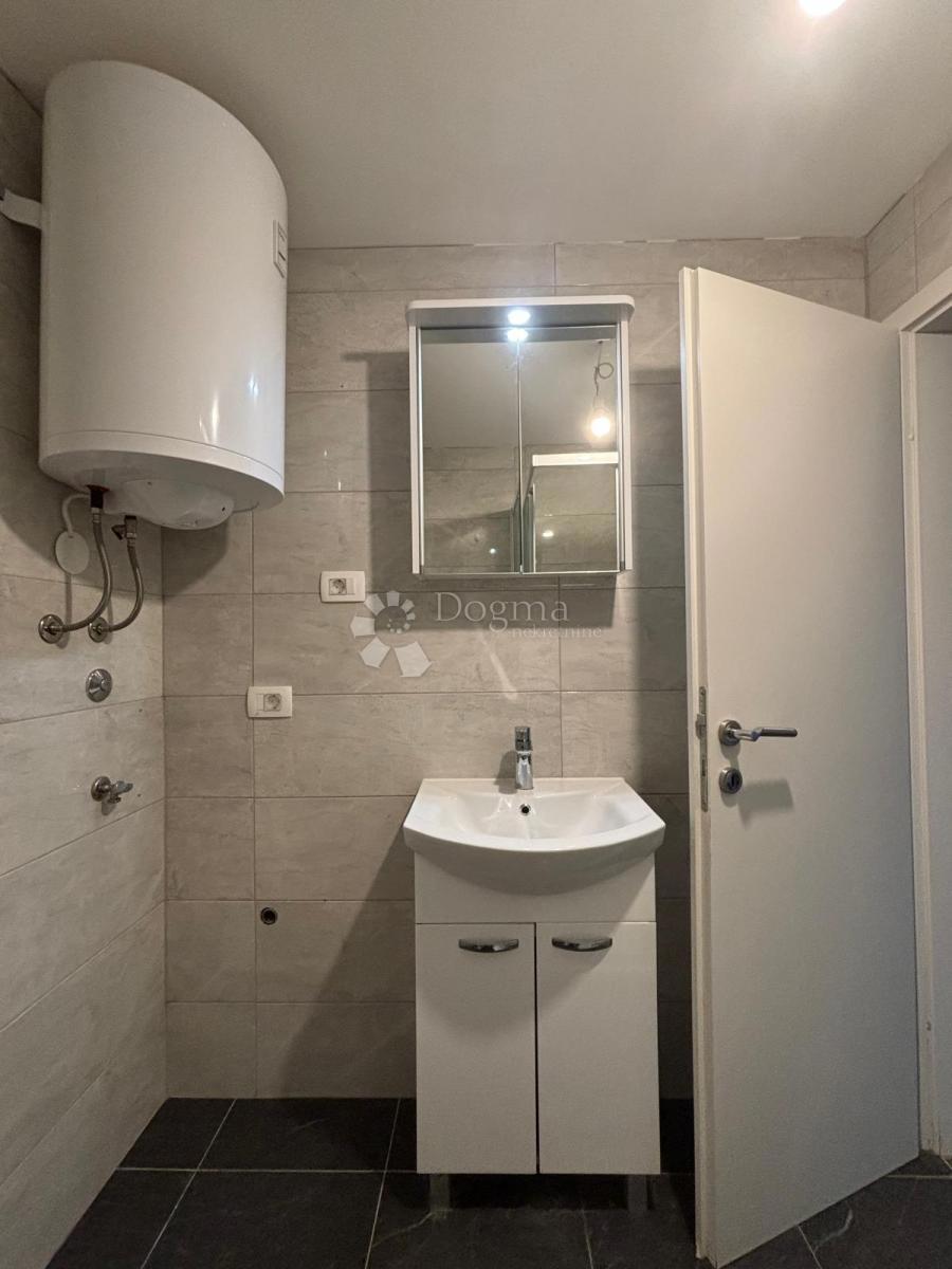 Hiša Bibići, Svetvinčenat, 160m2