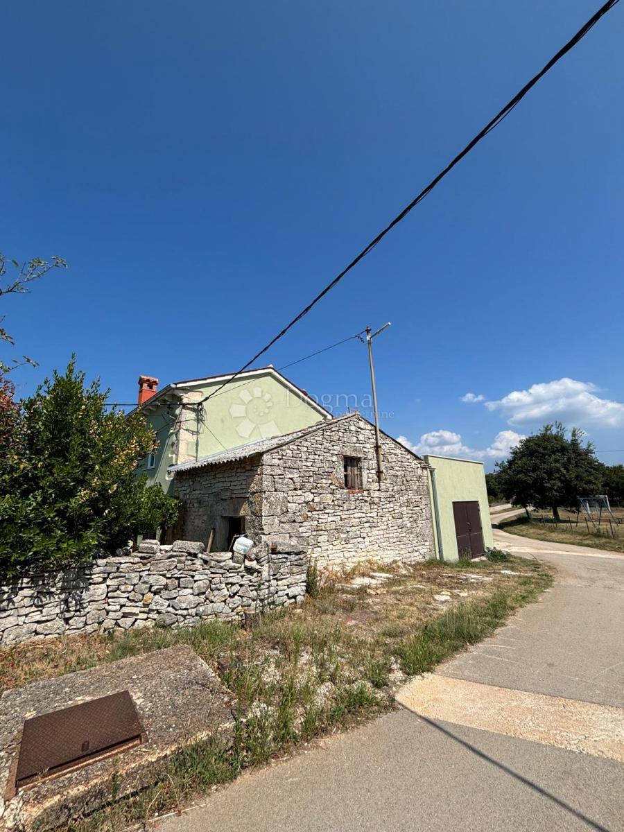 Hiša Bibići, Svetvinčenat, 160m2