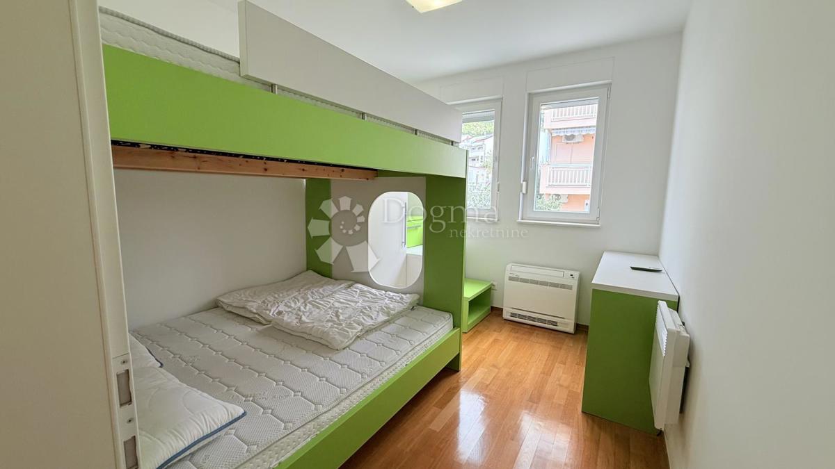 Stanovanje Baška Voda, 135,96m2