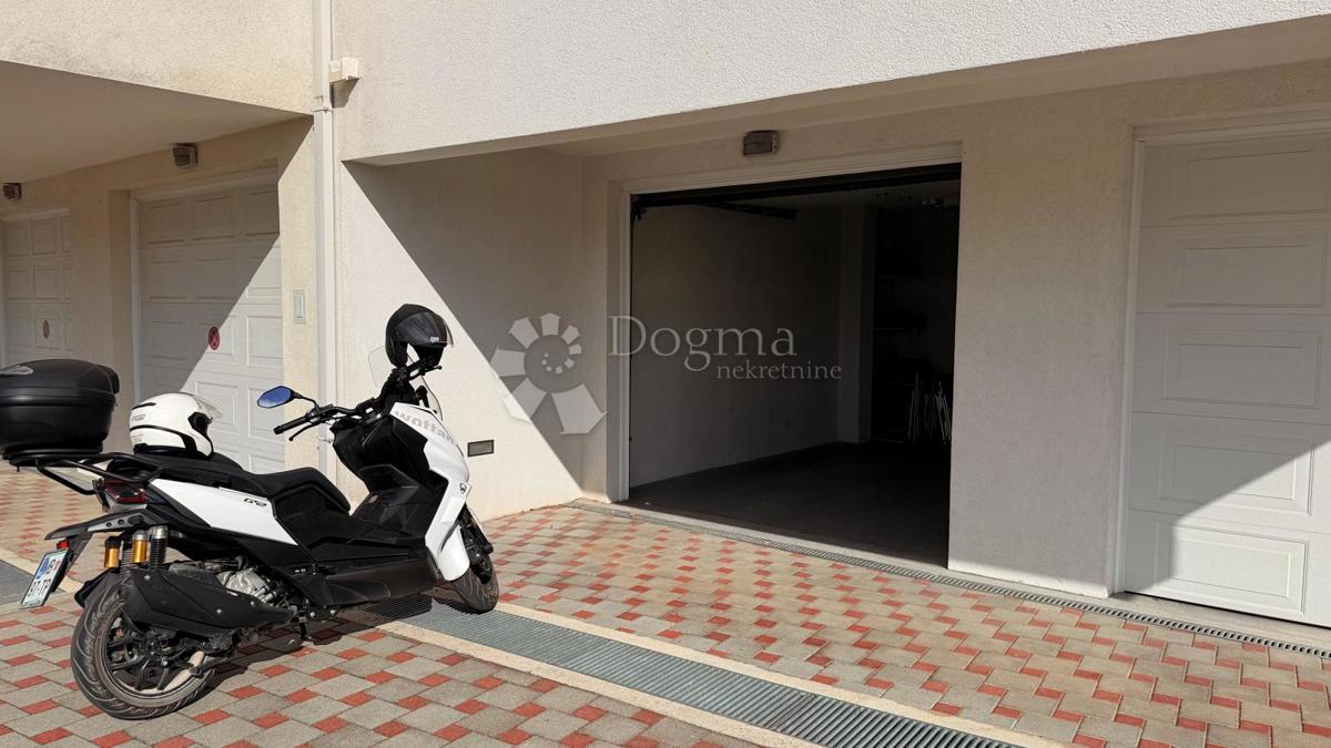 Stanovanje Baška Voda, 135,96m2